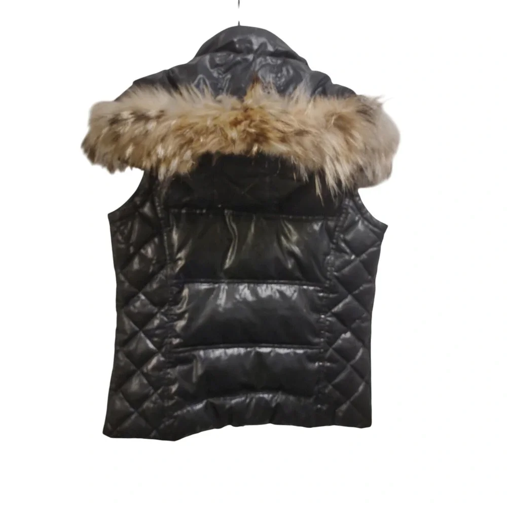 GEOX Respira Vest Womens‎ 8 Full Zip Black with furry hood.  H24